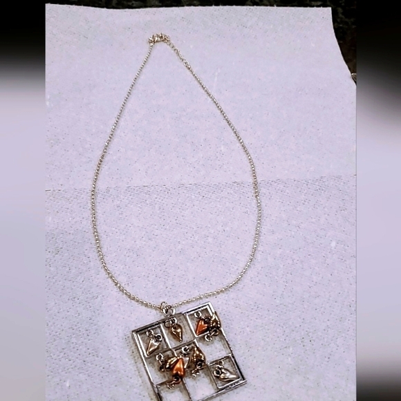 ✨Long Silver Tone Square Pendant Necklace 🌴 - Picture 4 of 8